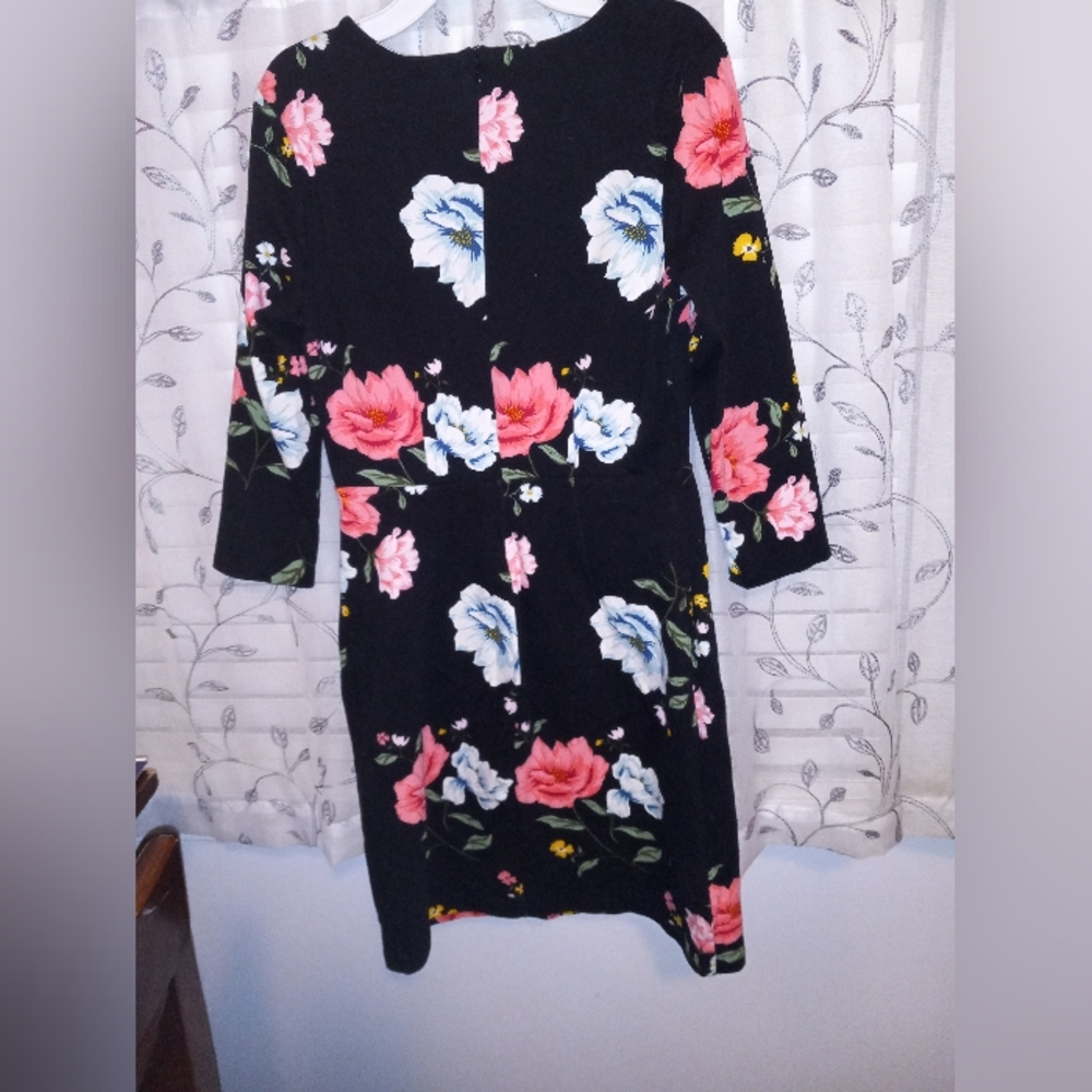 Old Navy black and floral dress